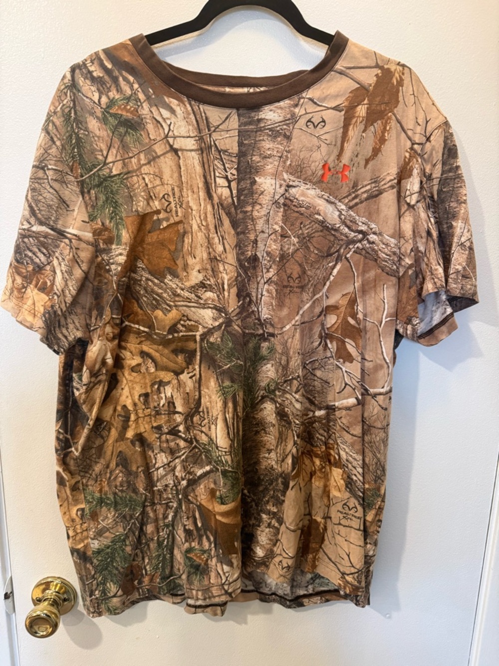 Under Armour Realtree Camo Short Sleeve T-Shirt - Brown/Green (plz read desc)